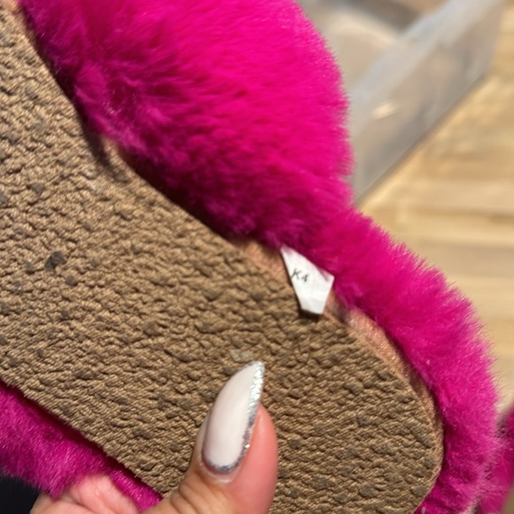 CREWCUTS FLUFFY SLIPPERS - Picture 5 of 5